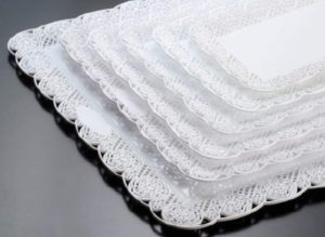 COD 635 BANDEJA PLASTICA RECTANGULAR C/BLONDA